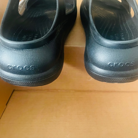 Men Brand new classic crush sandals size 13 women 14